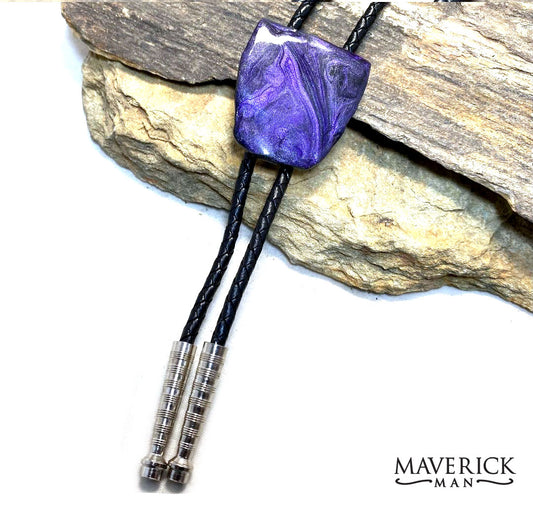 Small hand painted bolo made from slate