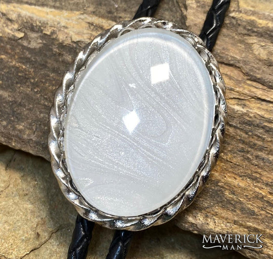 Twisted silver bolo with pearl-like hand painted stone