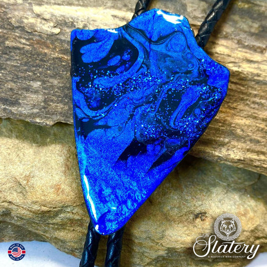 Slate arrowhead bolo tie in metallic blue and black
