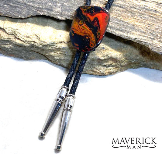 Foxy colors in a small slate bolo