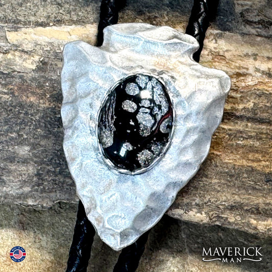 Hammered arrowhead bolo with hand painted stone